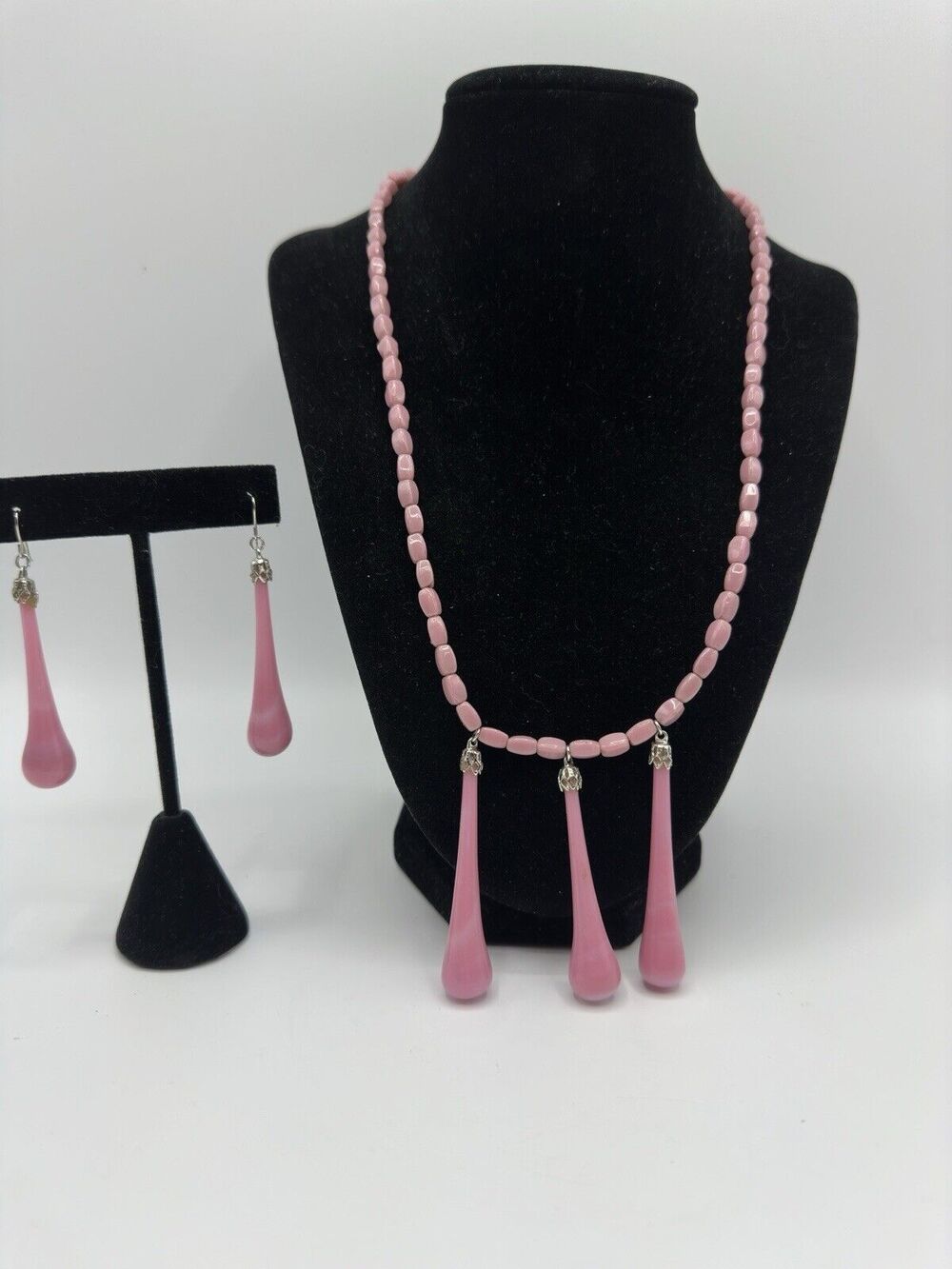 ✨ Vintage Pink Opaque Milk Glass Teardrop Fringe Necklace & Earrings Set ✨